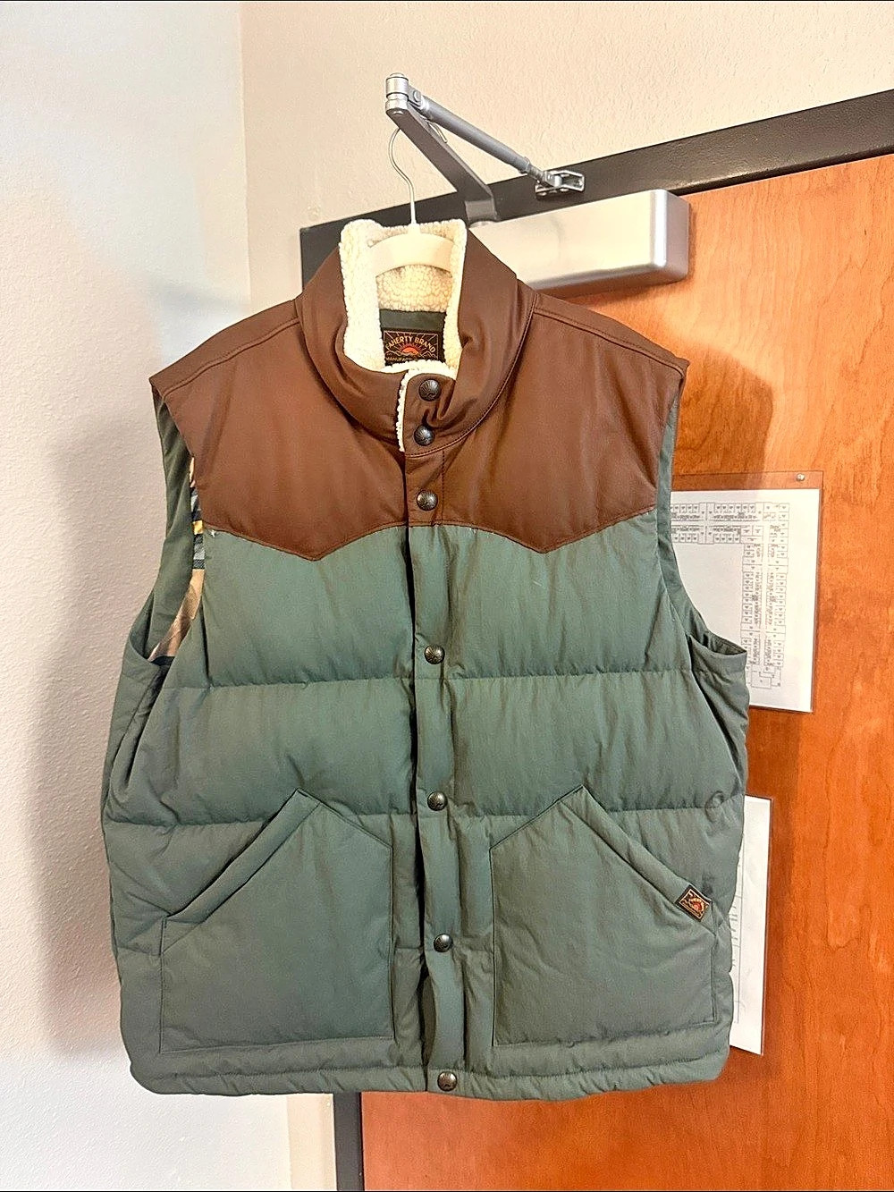 Faherty Brand Men's Puffer Vest